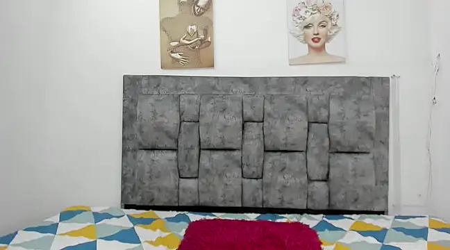 Snapshot of Chloe_diamondss chatting on 02-27-25, 03:47 Chloe diamondss online show from 02-27-25, 03:47