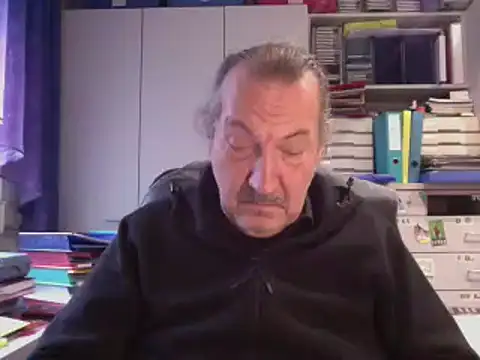 HMStraps01 online show from 12-06-24, 01:55