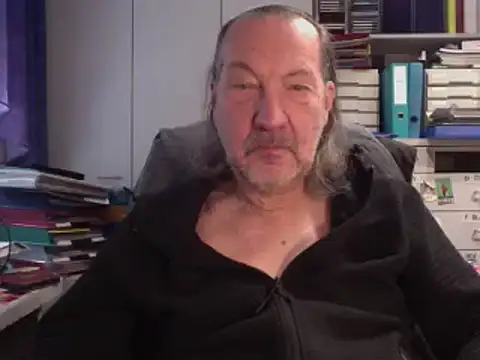 HMStraps01 online show from 12-23-24, 11:25