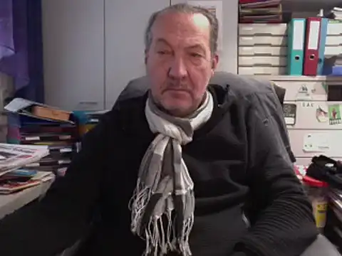 HMStraps01 online show from 01-16-25, 01:36