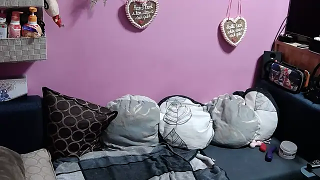 sexymelli18 online show from 03-01-25, 12:28