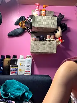 sexymelli18 online show from 01-05-26, 07:06