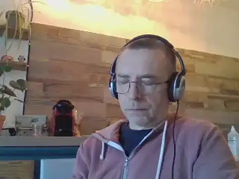 Snapshot of Xavspank2 chatting on 03-16-26, 08:29 Xavspank2 online show from 03-16-26, 08:29