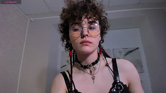 Snapshot of Dizer_clopy chatting on 03-16-25, 03:50 Dizer clopy online show from 03-16-25, 03:50