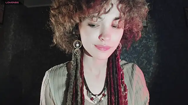 Snapshot of Dizer_clopy chatting on 10-10-25, 03:11 Dizer clopy online show from 10-10-25, 03:11