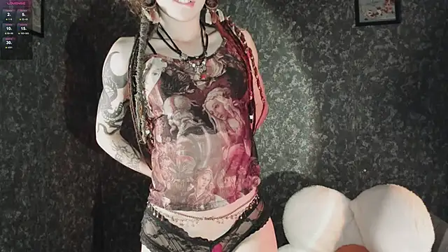 Snapshot of Dizer_clopy chatting on 10-15-25, 04:29 Dizer clopy online show from 10-15-25, 04:29