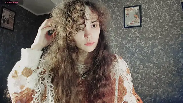 Snapshot of Dizer_clopy chatting on 10-31-25, 03:24 Dizer clopy online show from 10-31-25, 03:24