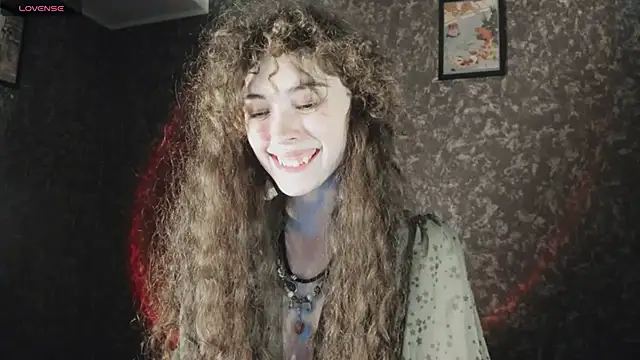 Snapshot of Dizer_clopy chatting on 11-07-25, 08:42 Dizer clopy online show from 11-07-25, 08:42