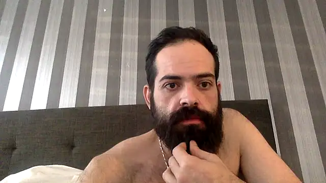 guccititi online show from 09-11-25, 10:21