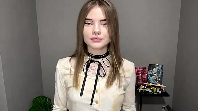 CarolinePepper online show from 03-08-25, 05:11