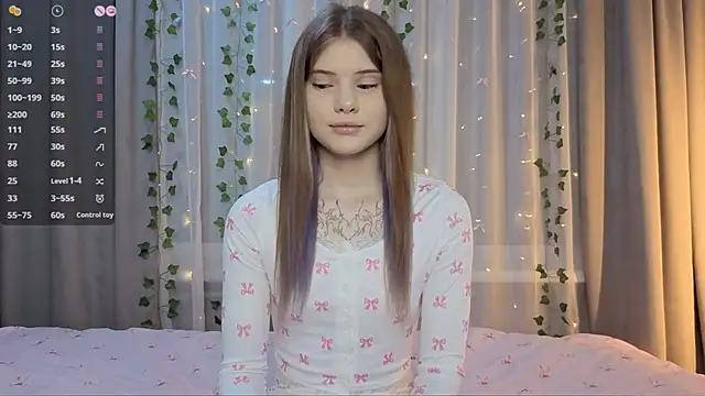 CarolinePepper online show from 04-16-26, 01:56