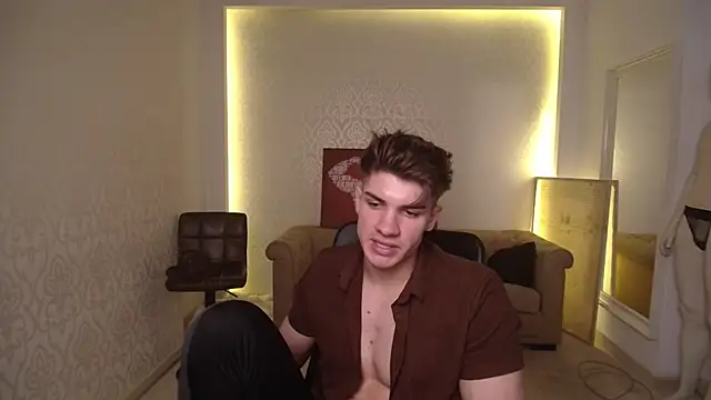 Snapshot of MaxKaiden chatting on 02-28-25, 08:42 MaxKaiden online show from 02-28-25, 08:42