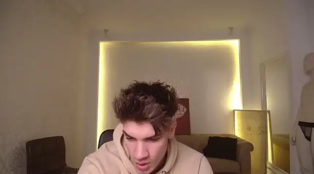 Snapshot of MaxKaiden chatting on 03-06-25, 05:14 MaxKaiden online show from 03-06-25, 05:14