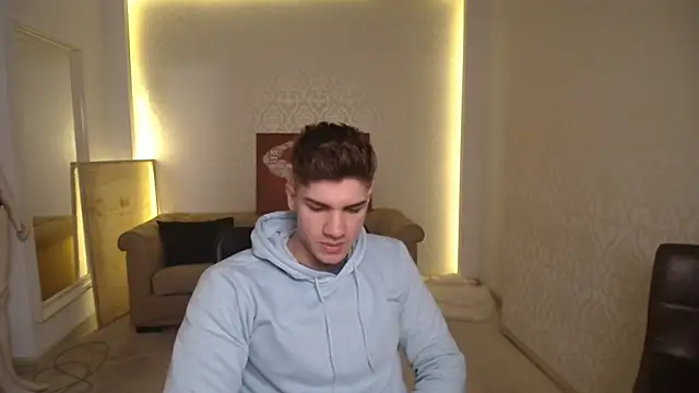 Snapshot of MaxKaiden chatting on 03-13-25, 05:33 MaxKaiden online show from 03-13-25, 05:33