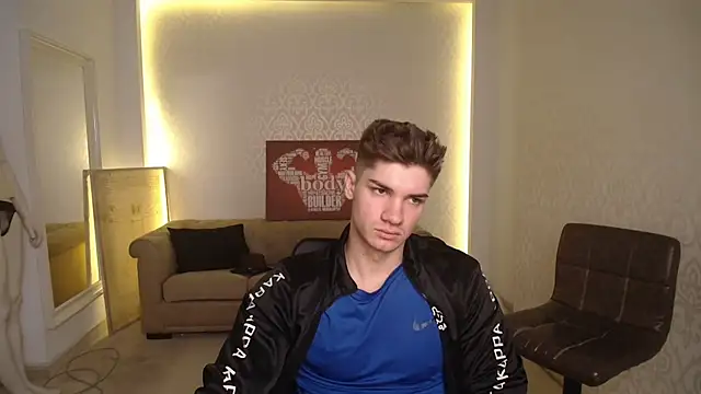 Snapshot of MaxKaiden chatting on 03-14-25, 06:21 MaxKaiden online show from 03-14-25, 06:21