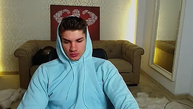 Snapshot of MaxKaiden chatting on 09-14-25, 04:44 MaxKaiden online show from 09-14-25, 04:44