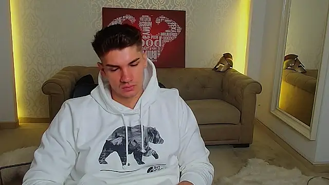 Snapshot of MaxKaiden chatting on 09-19-25, 04:47 MaxKaiden online show from 09-19-25, 04:47