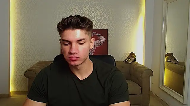 Snapshot of MaxKaiden chatting on 09-22-25, 06:15 MaxKaiden online show from 09-22-25, 06:15