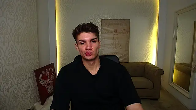 Snapshot of MaxKaiden chatting on 10-02-25, 04:30 MaxKaiden online show from 10-02-25, 04:30