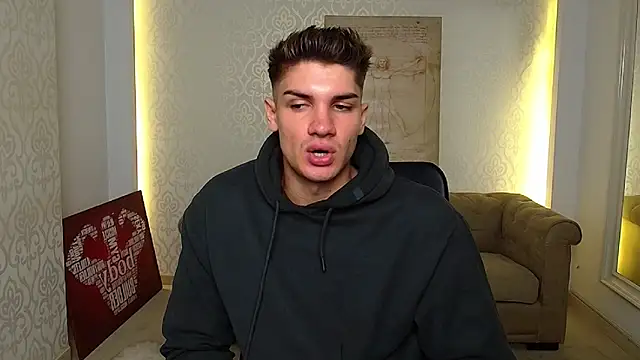 Snapshot of MaxKaiden chatting on 10-06-25, 04:43 MaxKaiden online show from 10-06-25, 04:43