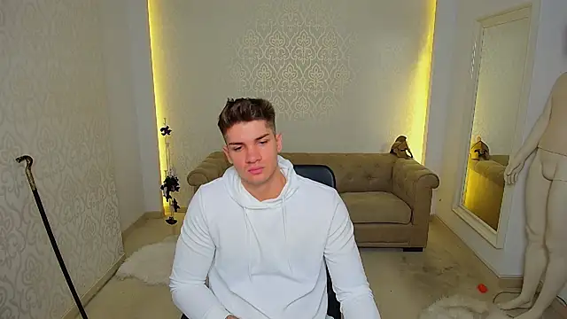 Snapshot of MaxKaiden chatting on 11-12-25, 05:41 MaxKaiden online show from 11-12-25, 05:41