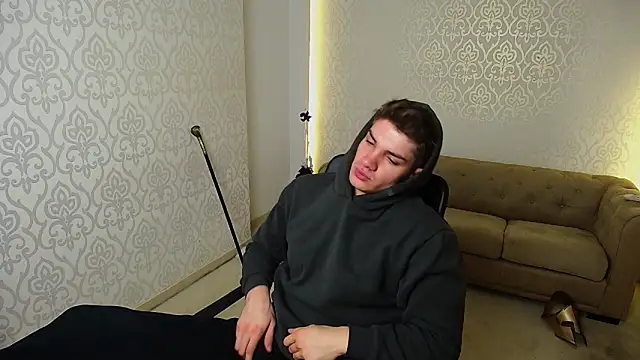 Snapshot of MaxKaiden chatting on 11-22-25, 05:39 MaxKaiden online show from 11-22-25, 05:39