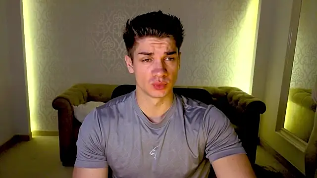 Snapshot of MaxKaiden chatting on 06-04-26, 03:56 MaxKaiden online show from 06-04-26, 03:56