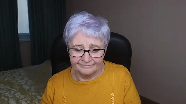 Sandra Snowflake online show from 02-16-25, 02:21