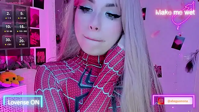 Snapshot of Sparkle_Mona chatting on 03-01-25, 04:37 Sparkle Mona online show from 03-01-25, 04:37