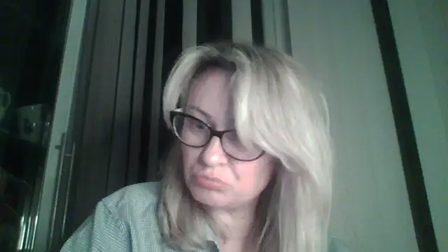 Snapshot of Mary888x chatting on 02-16-25, 09:05 Mary888x online show from 02-16-25, 09:05