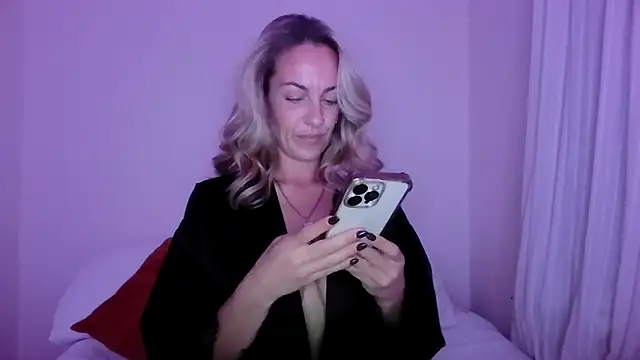 Edenfox- online show from 10-10-25, 09:14