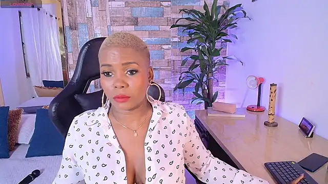 DashaSousaa online show from 03-03-26, 12:44