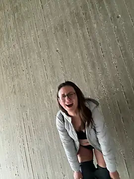 Snapshot of AvaFlowers6 chatting on 11-09-25, 12:25 AvaFlowers6 online show from 11-09-25, 12:25