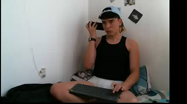 Snapshot of sebas_carter chatting on 02-15-25, 07:39 sebas carter online show from 02-15-25, 07:39