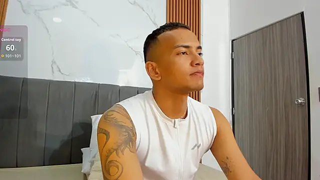 Rafa2004Cruz online show from 10-02-25, 12:01