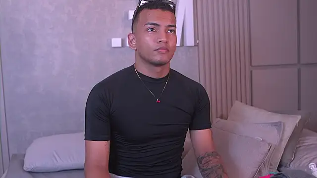 Rafa2004Cruz online show from 02-25-26, 07:12