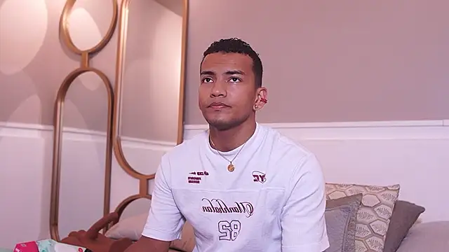 Rafa2004Cruz online show from 04-05-26, 05:32