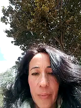 Snapshot of Coeur_de_luxure chatting on 02-24-25, 06:47 Coeur de luxure online show from 02-24-25, 06:47