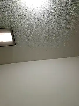 Snapshot of Coeur_de_luxure chatting on 03-08-25, 09:29 Coeur de luxure online show from 03-08-25, 09:29