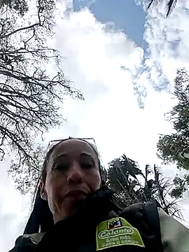 Snapshot of Coeur_de_luxure chatting on 09-13-25, 05:35 Coeur de luxure online show from 09-13-25, 05:35