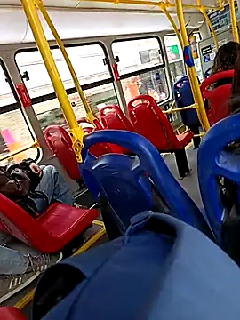 Snapshot of Coeur_de_luxure chatting on 10-10-25, 04:50 Coeur de luxure online show from 10-10-25, 04:50