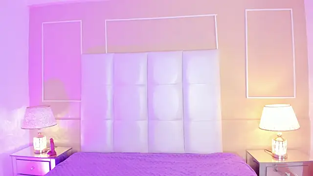 Snapshot of Pariss-Salvatore chatting on 03-05-25, 10:43 Pariss-Salvatore online show from 03-05-25, 10:43