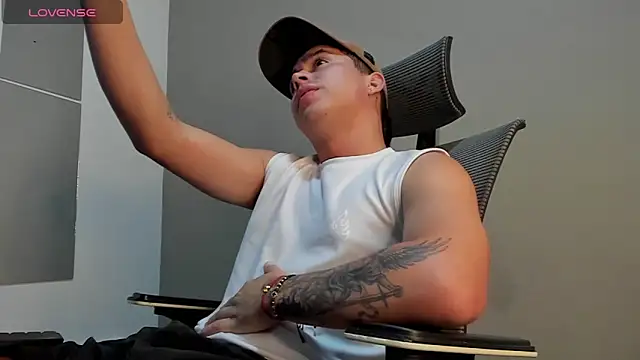 Snapshot of mattiwsmorris_ chatting on 12-02-25, 10:16 mattiwsmorris online show from 12-02-25, 10:16