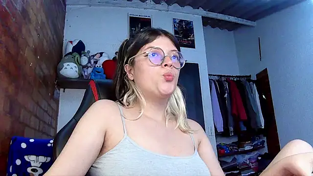 Emily  katz online show from 03-16-25, 06:34