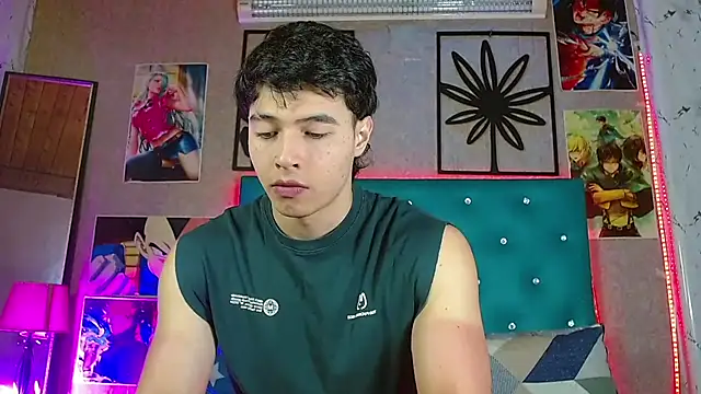 LiamAndrewzz online show from 04-22-26, 03:42