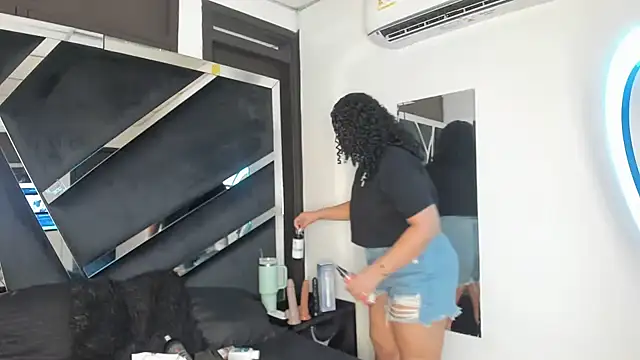 Snapshot of Rubyxht chatting on 09-13-25, 12:38 Rubyxht online show from 09-13-25, 12:38