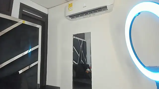 Snapshot of Rubyxht chatting on 10-07-25, 12:35 Rubyxht online show from 10-07-25, 12:35