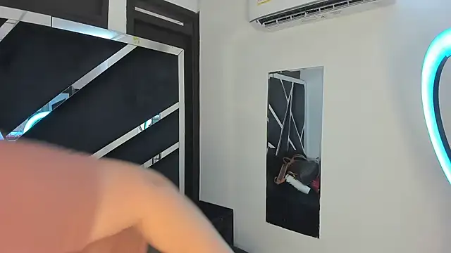 Snapshot of Rubyxht chatting on 10-12-25, 12:37 Rubyxht online show from 10-12-25, 12:37