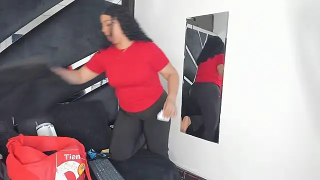 Snapshot of Rubyxht chatting on 10-22-25, 12:38 Rubyxht online show from 10-22-25, 12:38