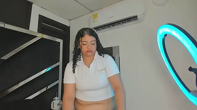 Snapshot of Rubyxht chatting on 10-31-25, 12:50 Rubyxht online show from 10-31-25, 12:50